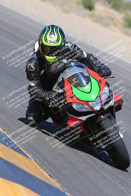 media/Oct-01-2023-SoCal Trackdays (Sun) [[4c570cc352]]/Turn 7 Inside (11am)/
